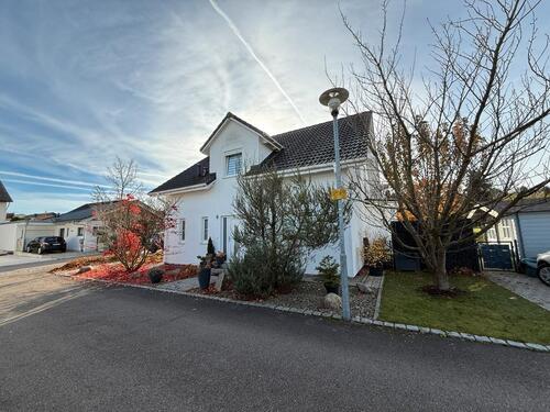 Foto - 5 Zimmer Einfamilienhaus in Straubenhardt