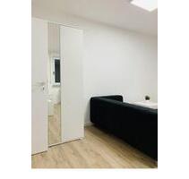 1-Zimmer-Wohnung, S-Hofen (Max-Eyth-See), Süd-Balkon, möbliert - Stuttgart Mühlhausen