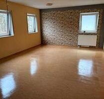 Wohnung in Meiningen - 490,00&nbsp;EUR Kaltmiete, ca.&nbsp; 57,00&nbsp;m&sup2; in Meiningen (PLZ: 98617)