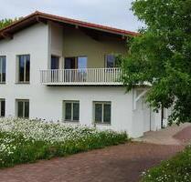 Großes Einfamilienhaus in Ortsrandlage - Berghülen