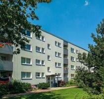 Lichtdurchflutete Wohnung mit Charme – Großes Wohnzimmer, Tageslichtbad, Loggia - Wolfsburg Detmerode