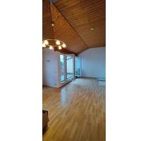 Helle großzügige Dachgeschosswohnung - Traunreut Irsing