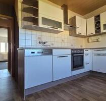 Schöne 3-Raum-Wohnung mit Einbauküche, ruhiger Wohnlage, Coschütz - Elsterberg