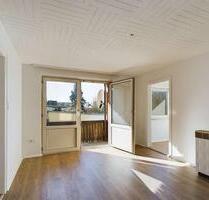 VERMIETUNG: NEU renovierte 3-Zimmer-Wohnung mit Balkon im Schafsteg. - Rödental