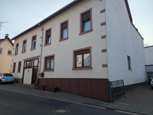 Foto - 3-Familienhaus - 345.000,00&nbsp;EUR Kaufpreis, ca.&nbsp; 229,00&nbsp;m&sup2;