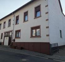 3-Familienhaus - 345.000,00&nbsp;EUR Kaufpreis, ca.&nbsp; 229,00&nbsp;m&sup2; in Freigericht (PLZ: 63579)