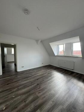 Foto - Große 2 Raumwohnung neu renoviert mit 2 zusätzlichen Durchgangszimmern Nähe Stadtpark