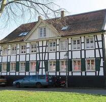 Charmante Dachgeschosswohnung im historischen Fachwerkhaus in Hagen – verfügbar ab 01.01.2026