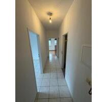 Frisch renovierte Erdgeschoßwohnung in zentraler Lage - Krefeld Cracau