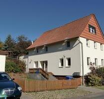 Energiespar-Zweifamilienhaus in Gleichen