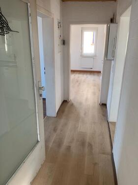 Foto - Drei Zimmer Wohnung - 850,00&nbsp;EUR Kaltmiete, ca.&nbsp; 76,00&nbsp;m&sup2;