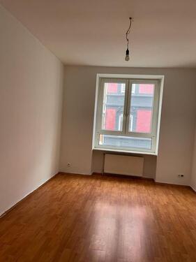 Foto - renovierte zwei Zimmer Wohnung - 450,00&nbsp;EUR Kaltmiete, ca.&nbsp; 55,00&nbsp;m&sup2;