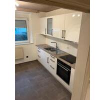 3-Zimmer-Erdgeschosswohnung mit Balkon,Garten & Garage in 93142 - Maxhütte-Haidhof