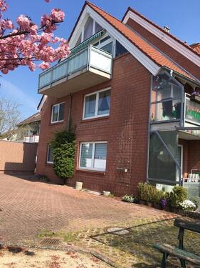 Foto - Dachgeschosswohnung- 3 Zimmer, Küche, Bad und Atelier