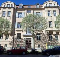 *** Charmante Altbauwohnung mit Südbalkon in Leipzig ***