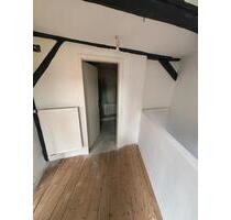 Freistehendes Einfamilienhaus im Zentrum - 2 Zimmer - Peine