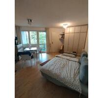 1 Zimmer Wohnung ab 01.09-10.10.2025 - München Moosach