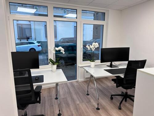Foto - Büroräume renoviert an Nachmieter abzugeben 1.700 kalt + 300 NK