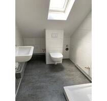 Helle 3,5-Zimmer Dachgeschosswohnung in Castrop-Rauxel, Ickern