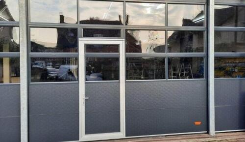 Foto - Biete Platz in einer Halle: Lager, Hobby, Schrauber, Stellplatz