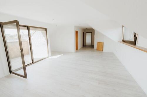 Foto - 2 Zimmer Dachgeschoßwohnung zur Miete in Pulheim