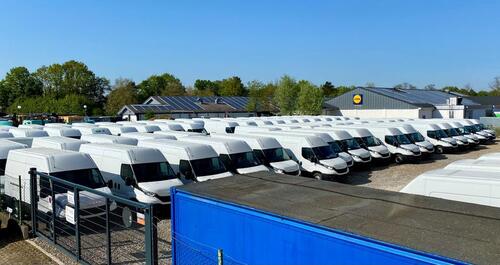 Foto - Stellplatz - 3000 m² Freifläche für Fahrzeuge uvm.