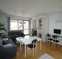 Ingolstadt, Nähe Bahnhof: Gemütliche 2 ZKB, teilmöbliert möglich, mit Balkon und TG-Stellplatz!