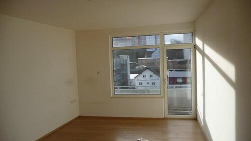 Foto - 2ZKB Balkon ab 15.04.2026 nähe Bahnhof