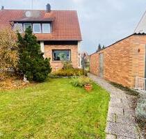 Ein- Zweifamilienhaus in Raindorf - Veitsbronn