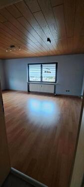 Foto - 4 Zimmer Etagenwohnung zur Miete in Schiffweiler