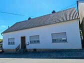 Foto - Einfamilienhaus in Züsch - 92.000,00&nbsp;EUR Kaufpreis, ca.&nbsp; 111,00&nbsp;m&sup2;