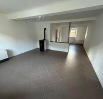 Große helle Wohnung mit Garten und Terrasse in Niederbrombach - Brücken