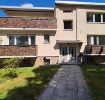 Mehrfamilienhaus Berlin-Lankwitz mit 4 WE frei