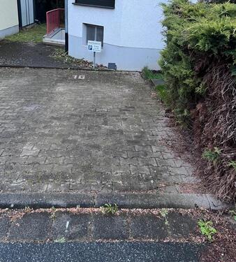 Foto - ALSBACH Stellplatz Parkplatz Außenplatz für Pkw ab April