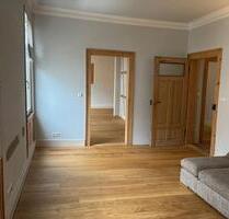 Heusteigviertel: Drei-Zimmer-Wohnung - 60qm - Kernsaniert Altbau - Stuttgart Lehen