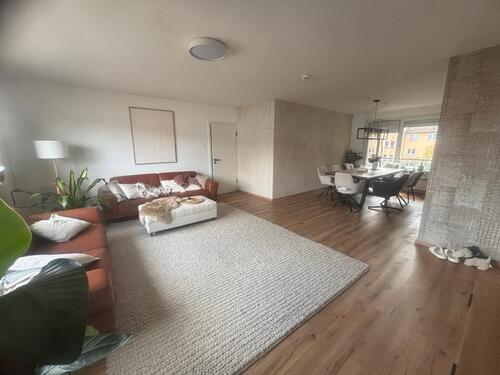 Foto - 5 Zi ETW Wohnung, 110m2, 20m2 extra Zimmer, 2. Stock, renoviert