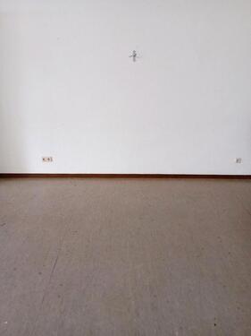 Foto - L451: Garagen-Lagerraum zu vermieten. Selbstlager, Stauraum, Selfstorage, Materiallager, Haus, Wohnung , Umzug lager. Stellplatz-Halle-Möbel-Küche, Kein Lagercontainer, kein Seecontainer