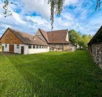 Bauernhaus mit Scheune, Stall und Schuppen - Loßburg
