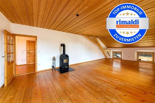 Foto - Großzügige DG-Whg. (120 m²) mit Schwedenofen & Balkon