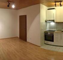 Wohnung 35 qm zu vermieten - 500,00&nbsp;EUR Kaltmiete, ca.&nbsp; 35,00&nbsp;m&sup2; in Offenhausen (PLZ: 91238)
