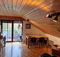 Charmante Dachgeschosswohnung mit Balkon in Gau-Algesheim