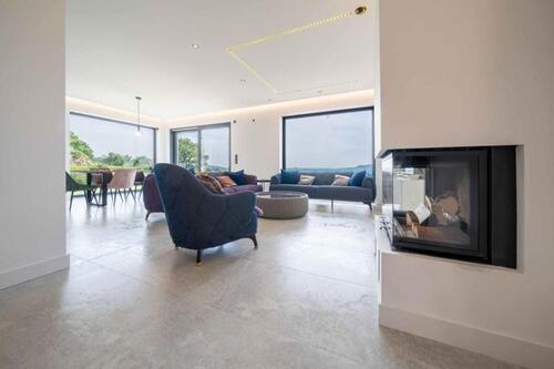 Foto - EG-Wohnung mit Kamin & eigenem Garten