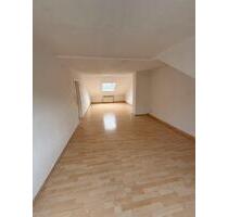Völkingen: 86 m² Dachgeschosswohnung - Völklingen