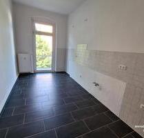 Neu renovierte 4-Zimmer-Wohnung mit Balkon am Stadtrand von Plauen!