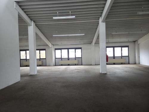 Foto - Lagerfläche ab 50qm optional mit Büro