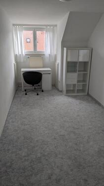 Foto - 3-Zi.-Mietwohnung (möbliert) auf 2 Jahre