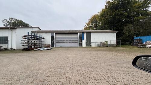 Foto - Lagerhalle Lagerfläche Gewerbehalle 375 m²–LKW geeignet Langf