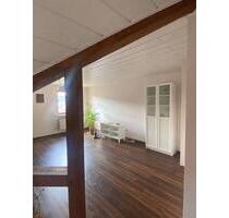 Wohnung Dachgeschosswohnung 5 ZKB 130 qm - Neuhof