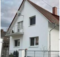 Einfamilienhaus - 1.600,00&nbsp;EUR Kaltmiete, ca.&nbsp; 124,00&nbsp;m&sup2; in Berg (Pfalz) (PLZ: 76768)