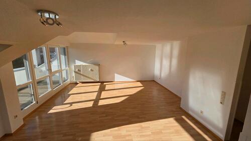 Foto - Helle 3,5 Zi Mietwohnung Laupheim DG inkl. Balkon + TG Stellplatz